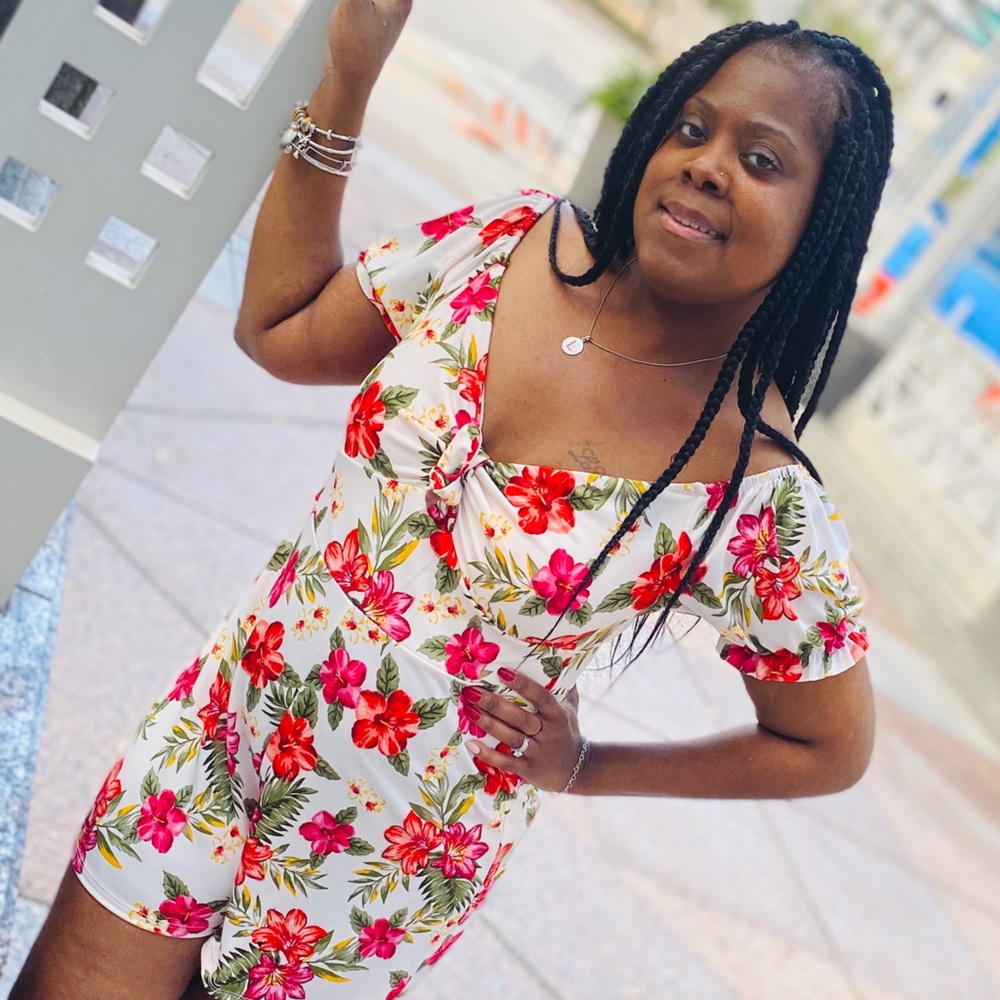 “ Shauna” Short Sleeve Romper